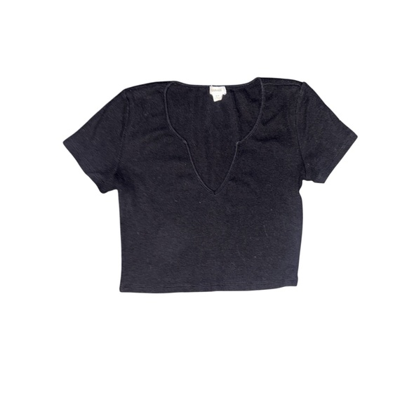 5/25$ ✨ Black Ribbed Crop Top 🖤 - Picture 5 of 5